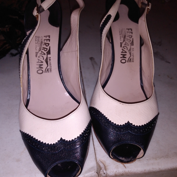 Salvatore Ferragamo Shoes - Ferragamo slingbacks